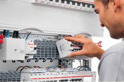 เซอร์กิตเบรกเกอร์ (Circuit Breaker) คืออะไร